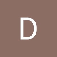 PhoneWorld Employee Debora Santos's profile photo
