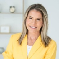 Stephanie Lind Email & Phone Number
