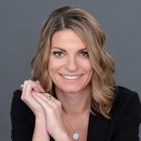 Berkshire Hathaway HomeServices Evolution Properties Employee Julie Etter's profile photo