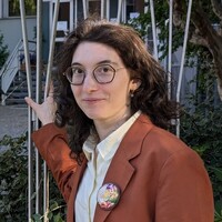 Anna Spanó Email