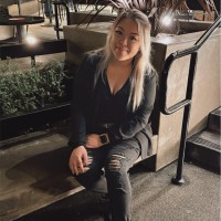 Huntington Brass Employee Bella Bui's profile photo