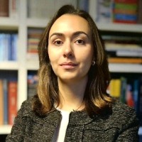 Aline Soares Email & Phone Number