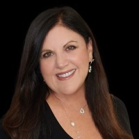 REMAX REALTY SPECIALISTS Employee Lisa Clough's profile photo