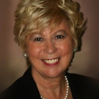 RE/MAX Desert Showcase Employee Sharon Driver's profile photo