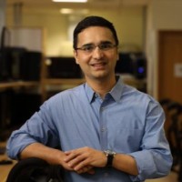 Email e telefono di Saurabh Tiwari