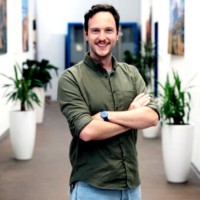 Luca Christen Email