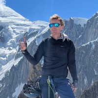 Email e telefono di Viktor Marohnić