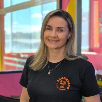 Karina Vasconcelos Email