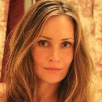 Joana L. Email