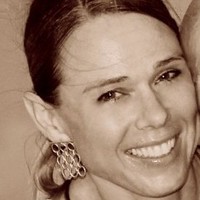 Robinson Show Services Inc. Employee Elaine Blosmanis's profile photo