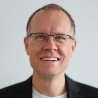 Jan Geiß Email