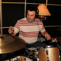 E-mail e número de telefone de Brandon Garibaldi