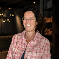 Caroline van Den Berg Email & Phone Number