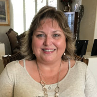 Head First Development Employee Cindy Eppard's profile photo