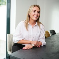 Sarah Morgan Email & Phone Number
