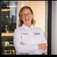 CREVENTIC Employee Helen Roukens's profile photo