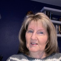 Lucy Bachlott Email & Phone Number