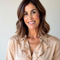 Lauren Iannitto Email & Phone Number