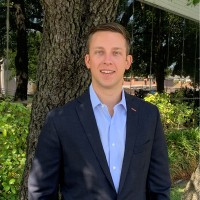 Jonathan Lessen Email & Phone Number