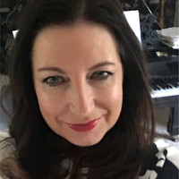 Lee Longlands Employee Michelle Ellis's profile photo