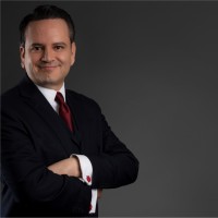 Fernando Holguín Email