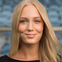 Julia Frännek Email