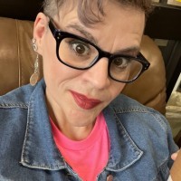 Vialink Employee Annie Lemar's profile photo
