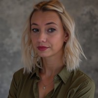 Amber Kemp Email & Phone Number