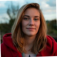 Julia Oud Email & Phone Number