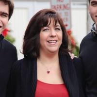 Lisa Lyons Email & Phone Number