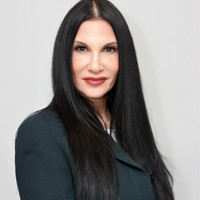 Elizabeth Capelli Email & Phone Number