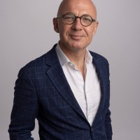 Jonathan Moules Email & Phone Number