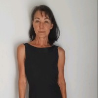 Thania Olivier Email