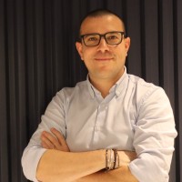 Daniele Villa Email