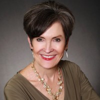 Mansions & Manors Employee Gloria Kurz's profile photo