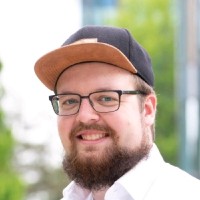 Lukas Baronyai Email