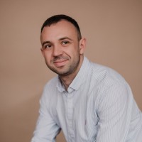 Raman Kravets Email
