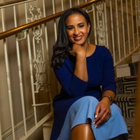 E-mail e número de telefone de Hazel Farris