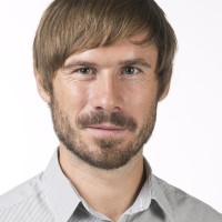 Bernhard Strasser Email