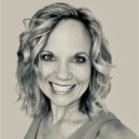 Ready Rebound Employee Julie Bach's profile photo