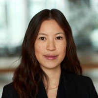 Julia le Email