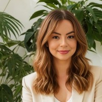 Lia Andrade Email