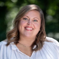Haelie McGlon Email & Phone Number