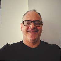Valmir Louruz Email