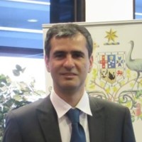Ali Alipour Email