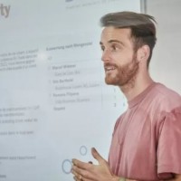 Jonas Heinrich Email