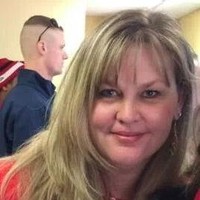 Powertek Corporation Employee Michelle Roenick's profile photo