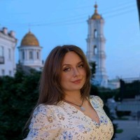 Lina Kharchenko Email