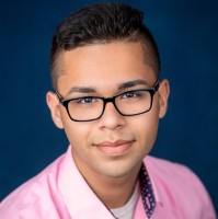 Nestuin Navarro Email