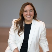 Pacific West Bank Employee Lisa Faust's profile photo